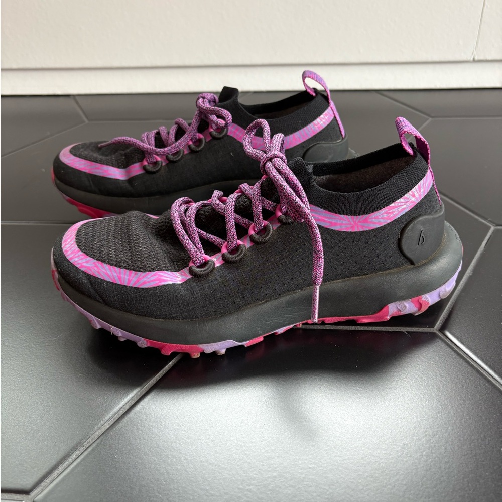 Allbirds Black and Pink Women's Athletic Shoes